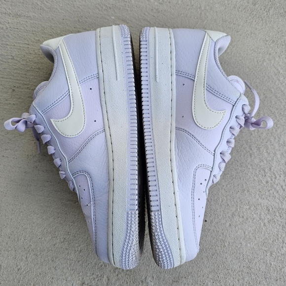 Nike Air Force 1 Women Sneakers - Picture 3 of 12